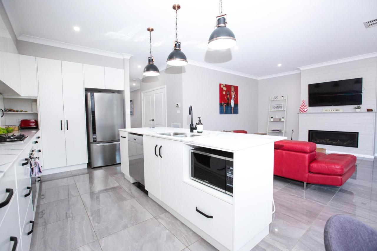 Best Central Wagga Townhouse Wagga Wagga Exterior foto